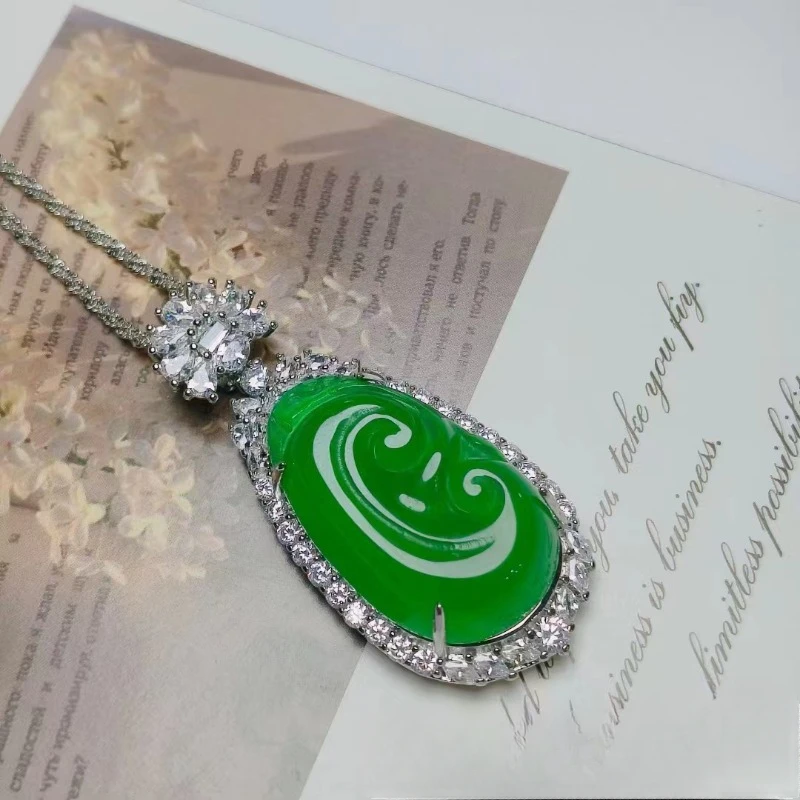 

Inlaid with Ice Jadeite Green Chalcedony Ruyi Pendant High Ice White Agate Women's Jade Necklace