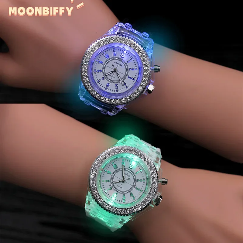 Fashion Ladies Watch Silicone LED Luminous Women Men Sports Wristwatches 7 Colors Flash Quartz Watch for Men Relogios Masculino