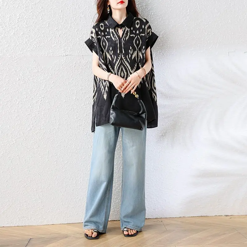 Women Geometric Print Loose Casual Shirt with Turn Down Collar Half Sleeve Lightweight Ethnic Style Summer Blouse