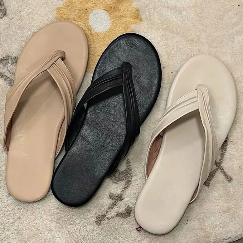Simple Flip-flops for Women Outer Wear Casual 2026 New Summer Non-slip Round Toe Clip Toe Flat Sandals