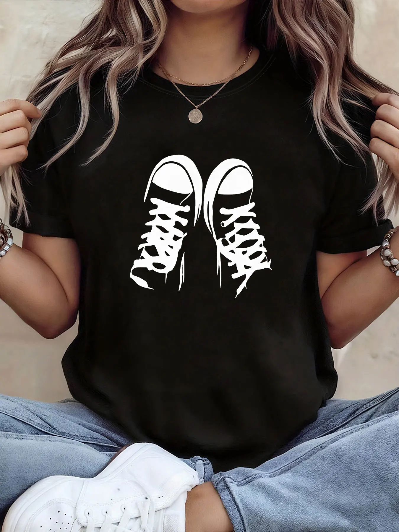 Women's Retro Sneaker High-Top Shoe Print Sleeve Crew Neck Stretchy Casual Blouse Suitable for Spring Outfits Vintage Streetwear