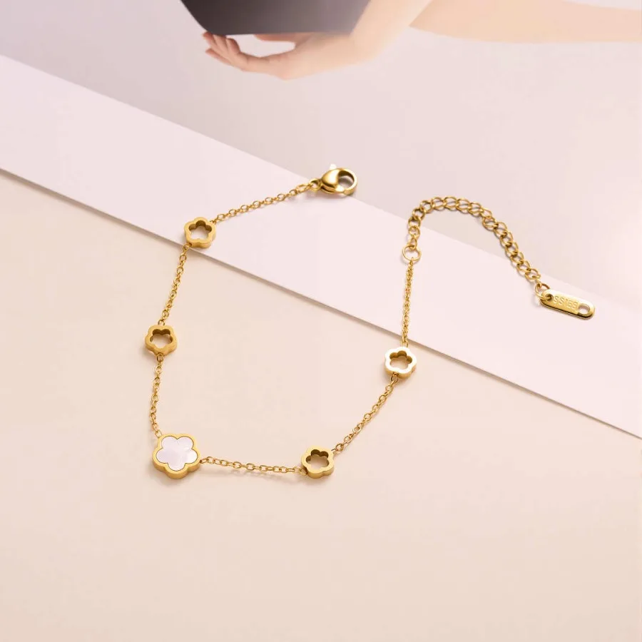 316L Stainless Steel Black Five Leaf Clover Flower Stud Earrings For Women New Trendy Waterproof Ear Jewelry Girls Gift