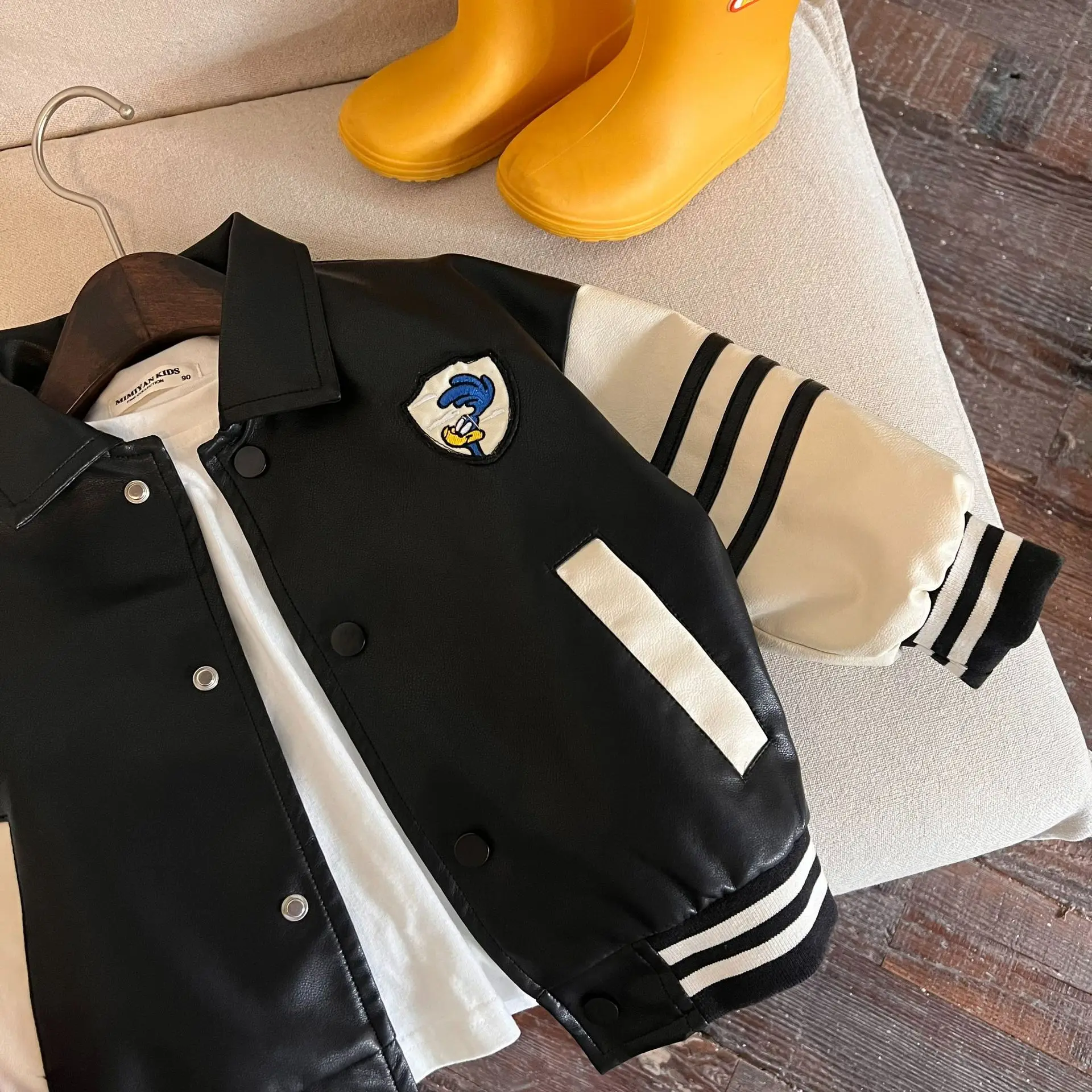 

Children's coat slanted eyes fall 2023 new private label color matching jacket baby cartoon short coat