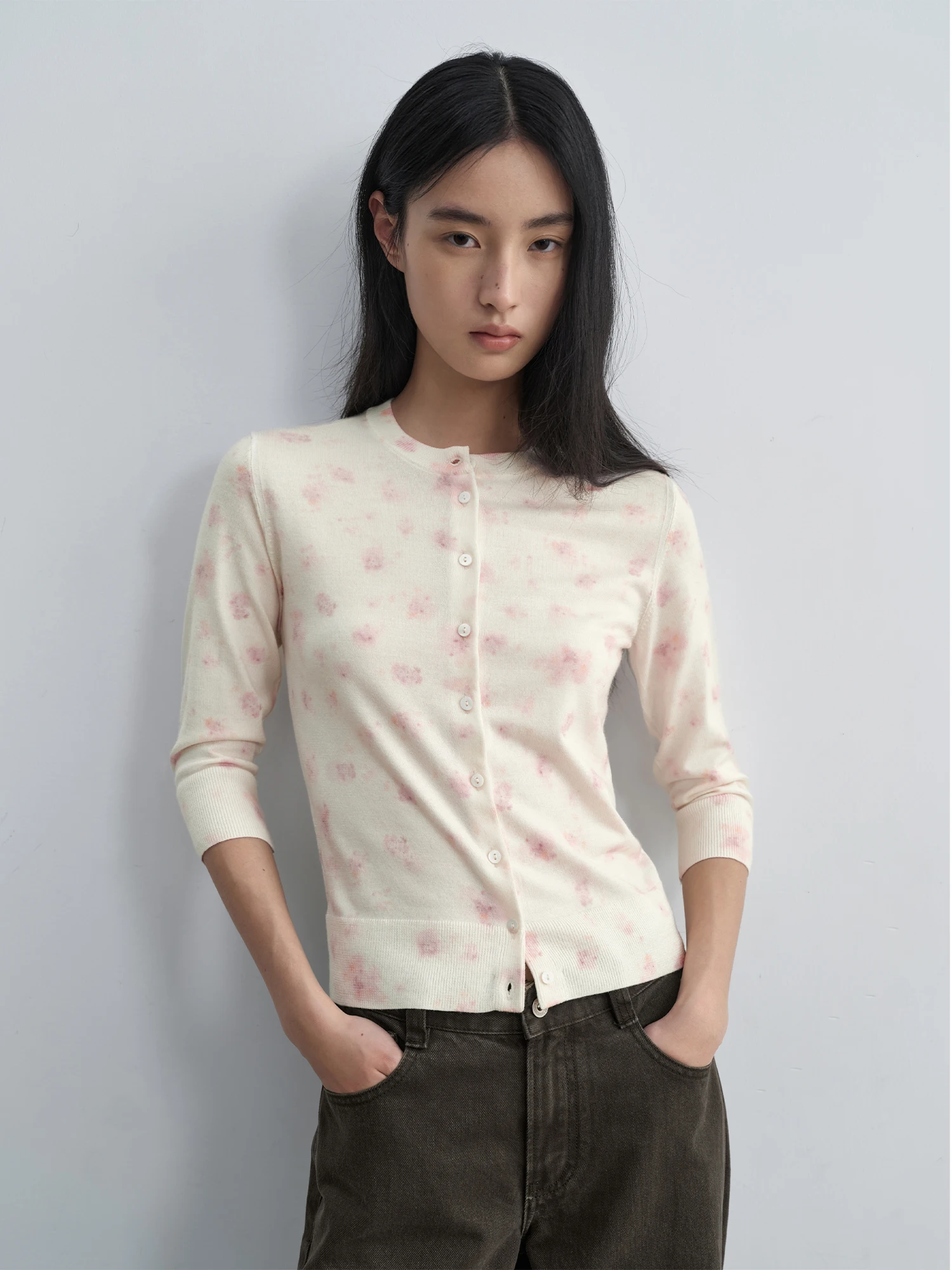 

HaveRice Original ort Knitted Cardigan Seven-Quarter Sve adient Dyeing Floral Print Straight oulder Women's Sweater