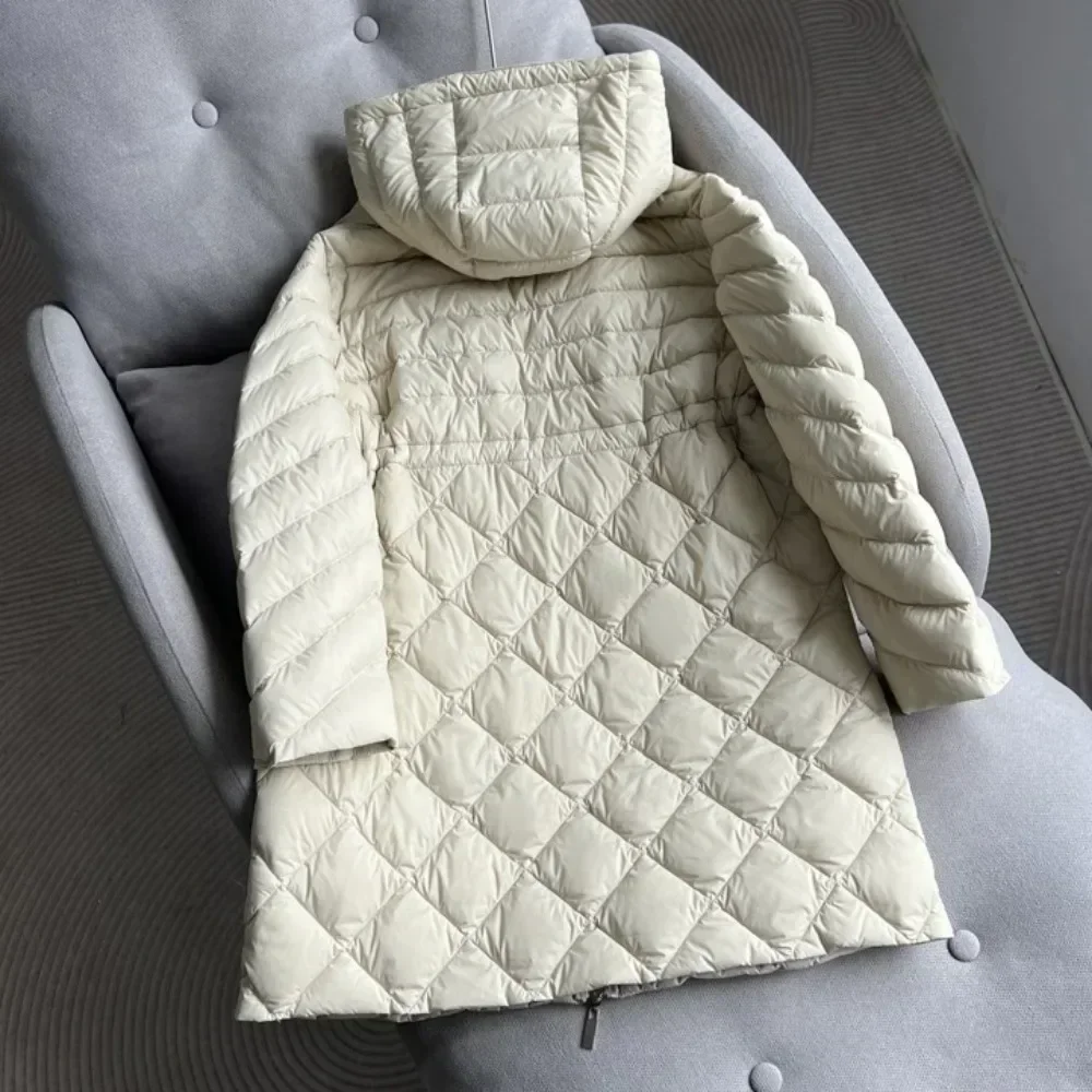 レディースカジュアル無地パーカーウエストバンド軽量ロングホワイトダックダウンコート2025秋冬スリムフード付きパファージャケット女性用