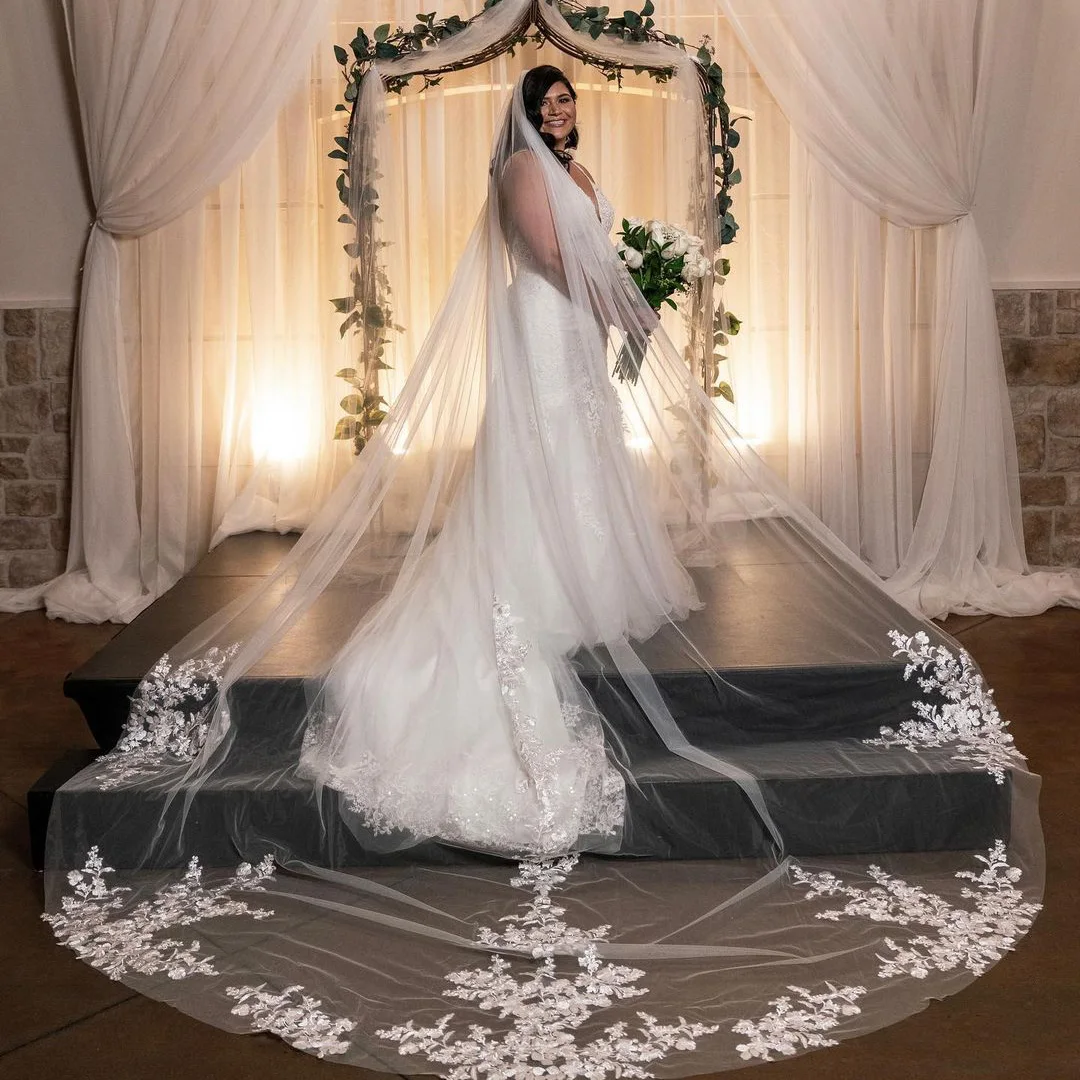 Cathedral Veils with Lace Trim Dramatic Long One Tier Cut Edge Tulle Customized Ivory White Bridal Headwear with Comb