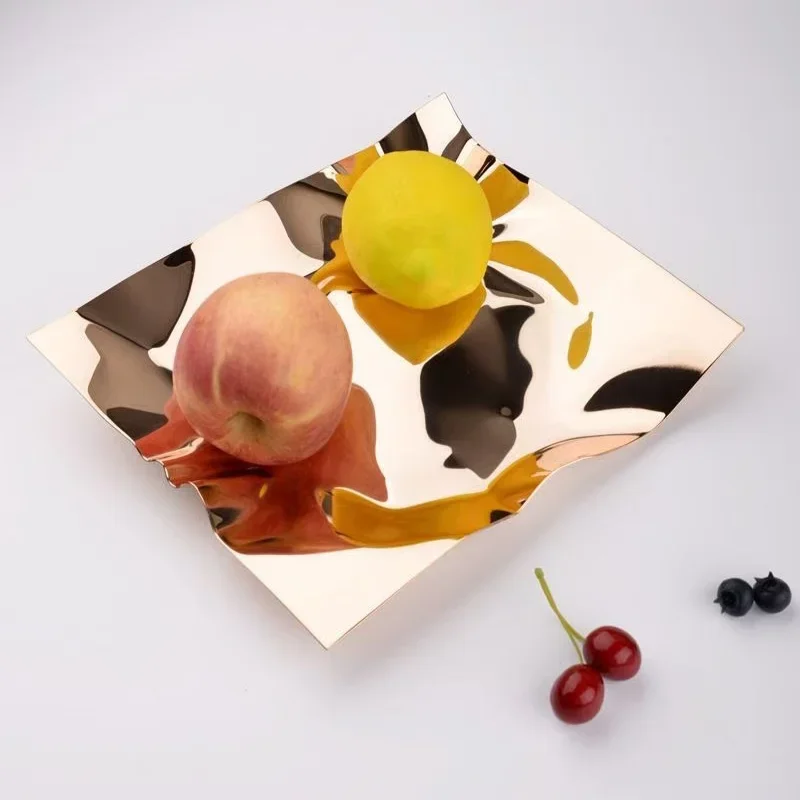 

Nordic Style Creative Stainless Steel Irregular High-end Home Living Room Decoration Ornaments, Fruit Plates Storage Plates.