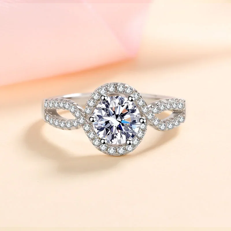 

18K gold inlaid diamond women's ring twisted arm circular packaging moissanite ring light luxury Pt950 platinum jewelry gift