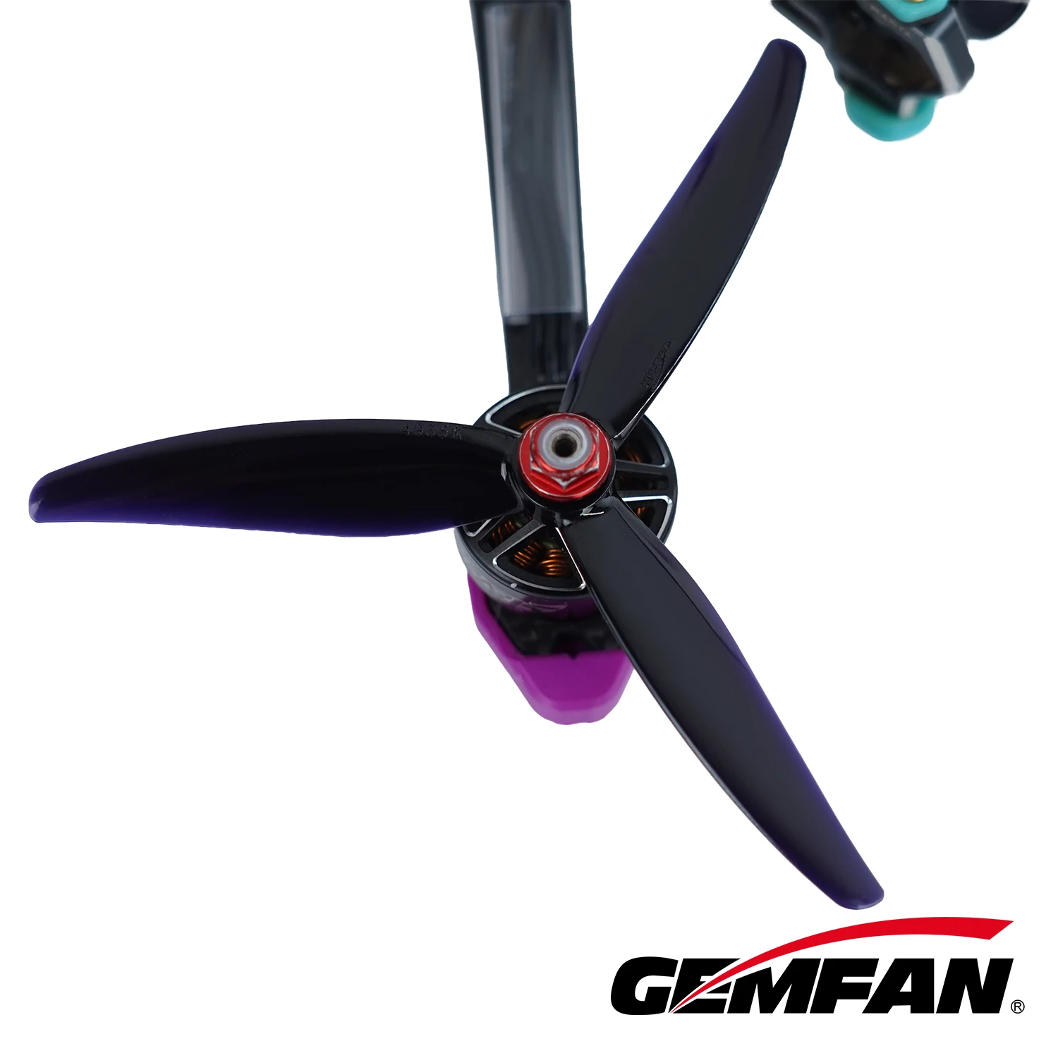 

Комплект пропеллеров Gemfan 4935. Трехлопастная конструкция из поликарбоната. Оптимизировано для двигателей 2207 и сборок FPV-дронов для фристайла.