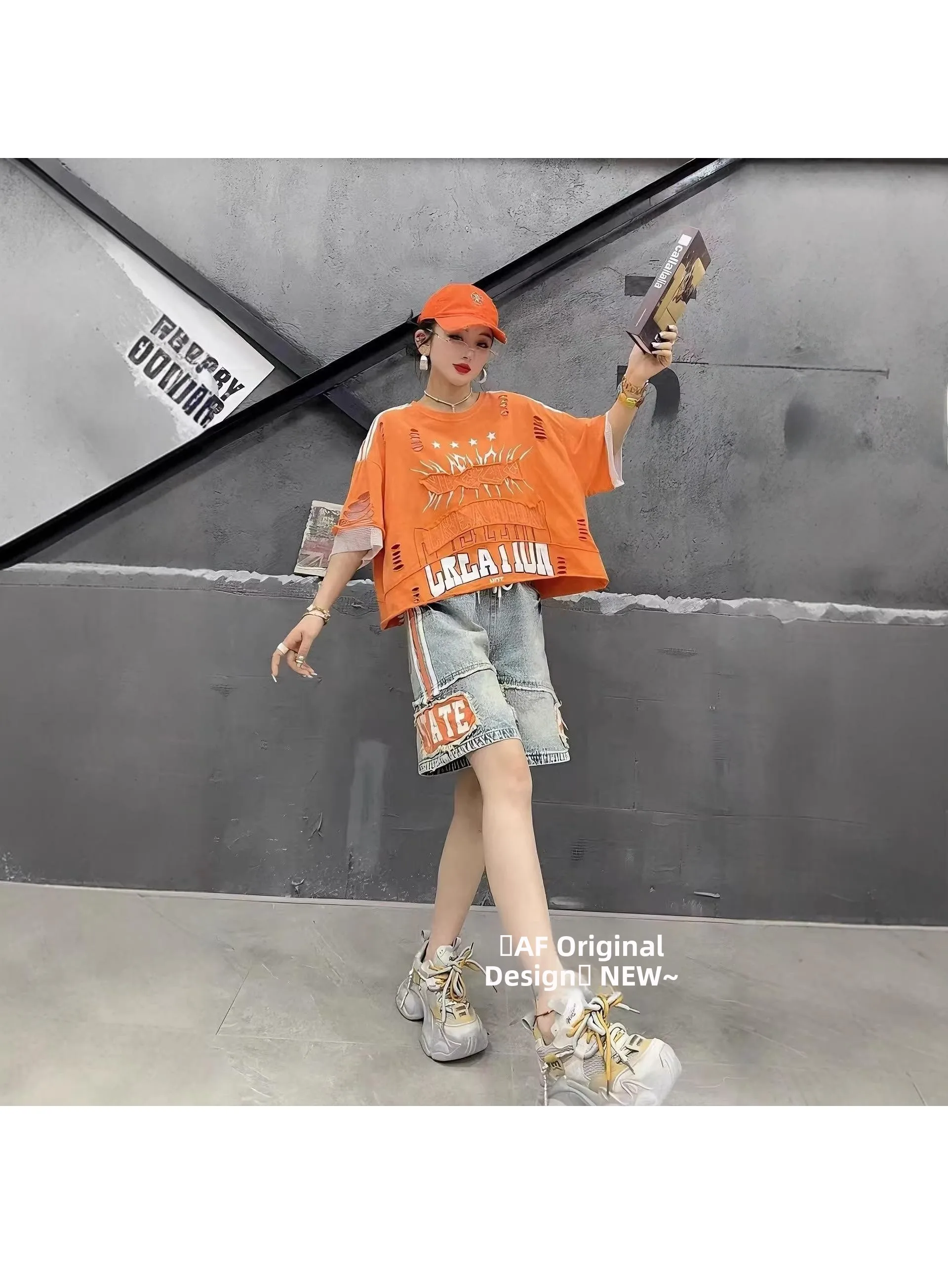 

Street Style Women's T-shirt Summer 2026 Loose Cotton Short Sleeve Embroidered Letter Print Casual Personality Top