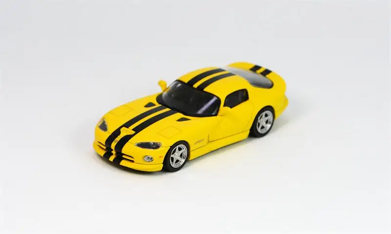 

GFCC 1:64 GTS Viper 1996 Die-Cast Car Model Miniature Gifts