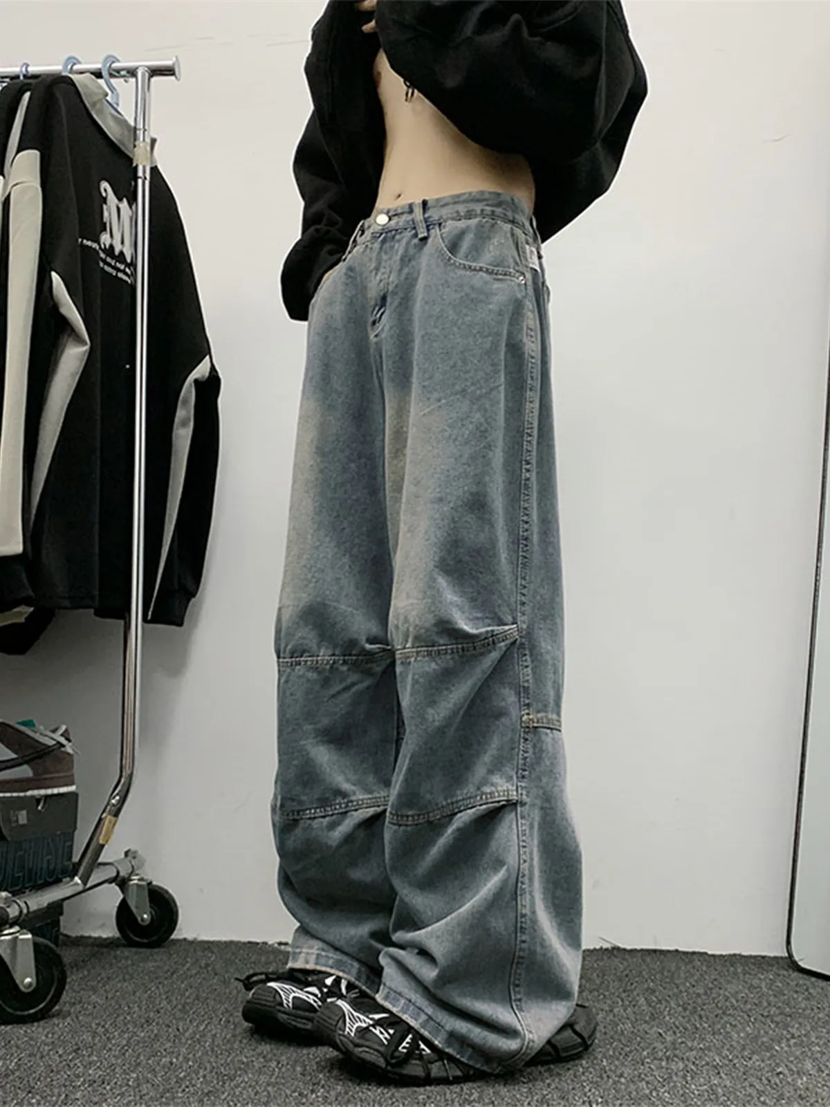 

Retro American Style Men's Jeans Half Elastic Wrinkle Design Loose Wide Leg Pants Drapey Dad Jeans Casual Straight Fit Jeans