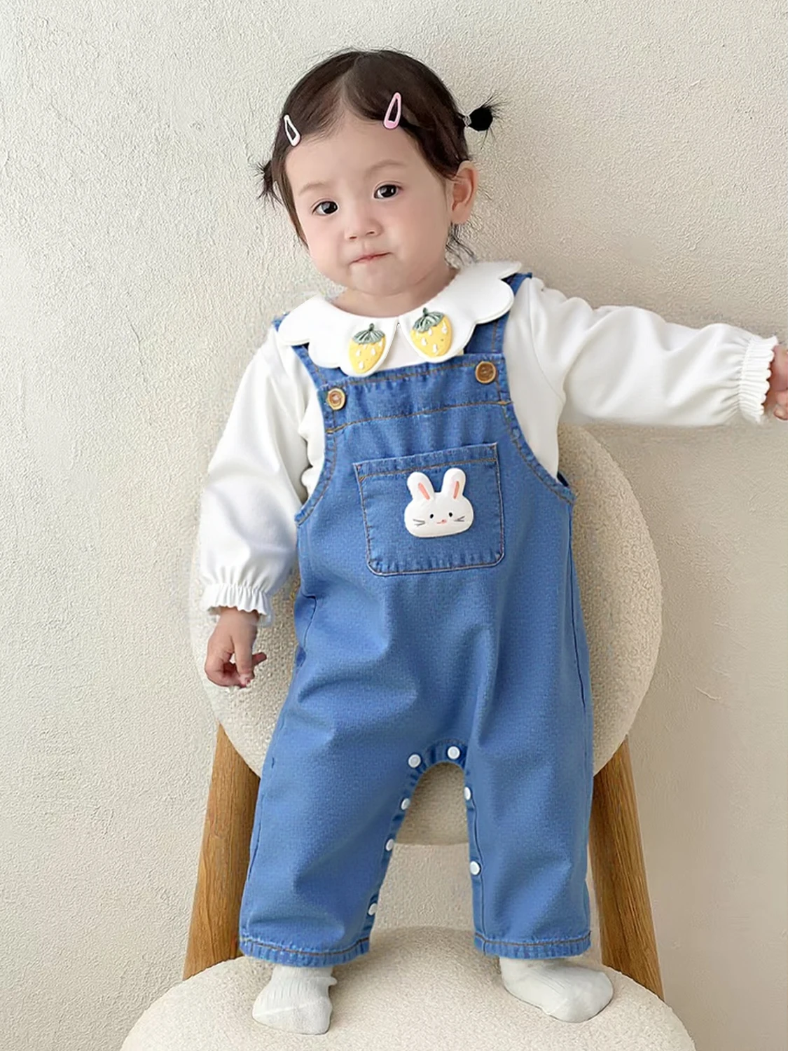 

2025 Spring and Autumn Style Girls' Cute Little Rabbit Fake Ears Denim Overalls
