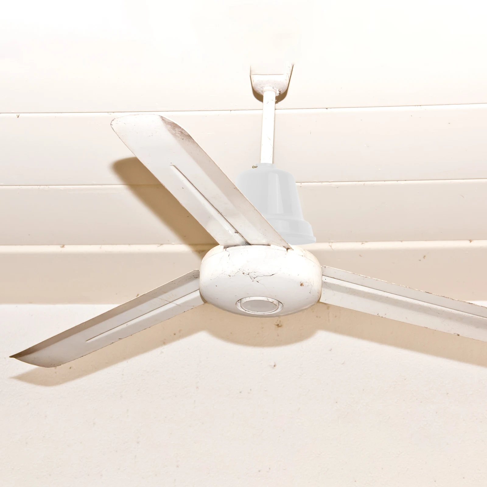 

2Pcs Ceiling Fan Canopy Cover Protection Extra Large Design Easy Maintenance Decorative Cap Accessory Fan Bottom Cover