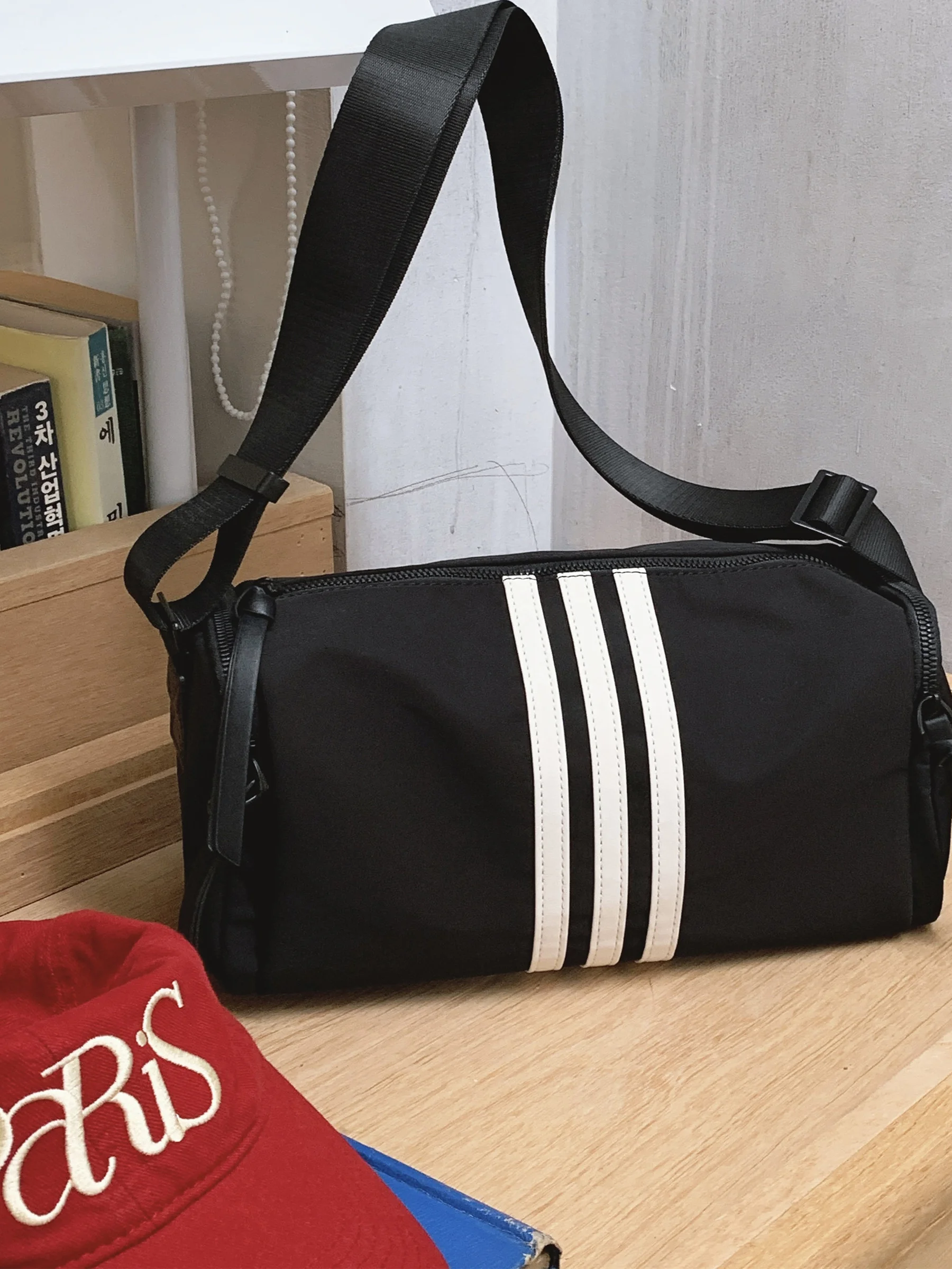 Waterproof Oxford Cloth Sports Leisure Three-Bar Pillow Bag Commuter Simple Single Shoulder Bag for Men And Women Crossbody Bag