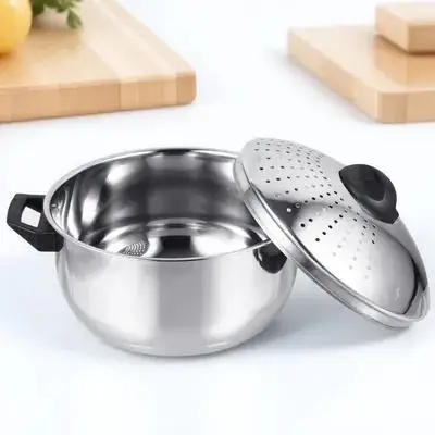 Stainless Steel Noodle Cooking Pot Lightweight Portable Non-Stick Soup Pot with Buckle Lid Rapid Drain Pasta Cooker view 6