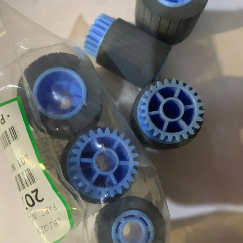 

1 компл. AF03-1082 AF03-0081 AF03-2080 новый ролик захвата для Ricoh MP8001 MP7502 MP7001 MP2075 MP9001 MP7500 MP8000 MP7503 копировальный аппарат