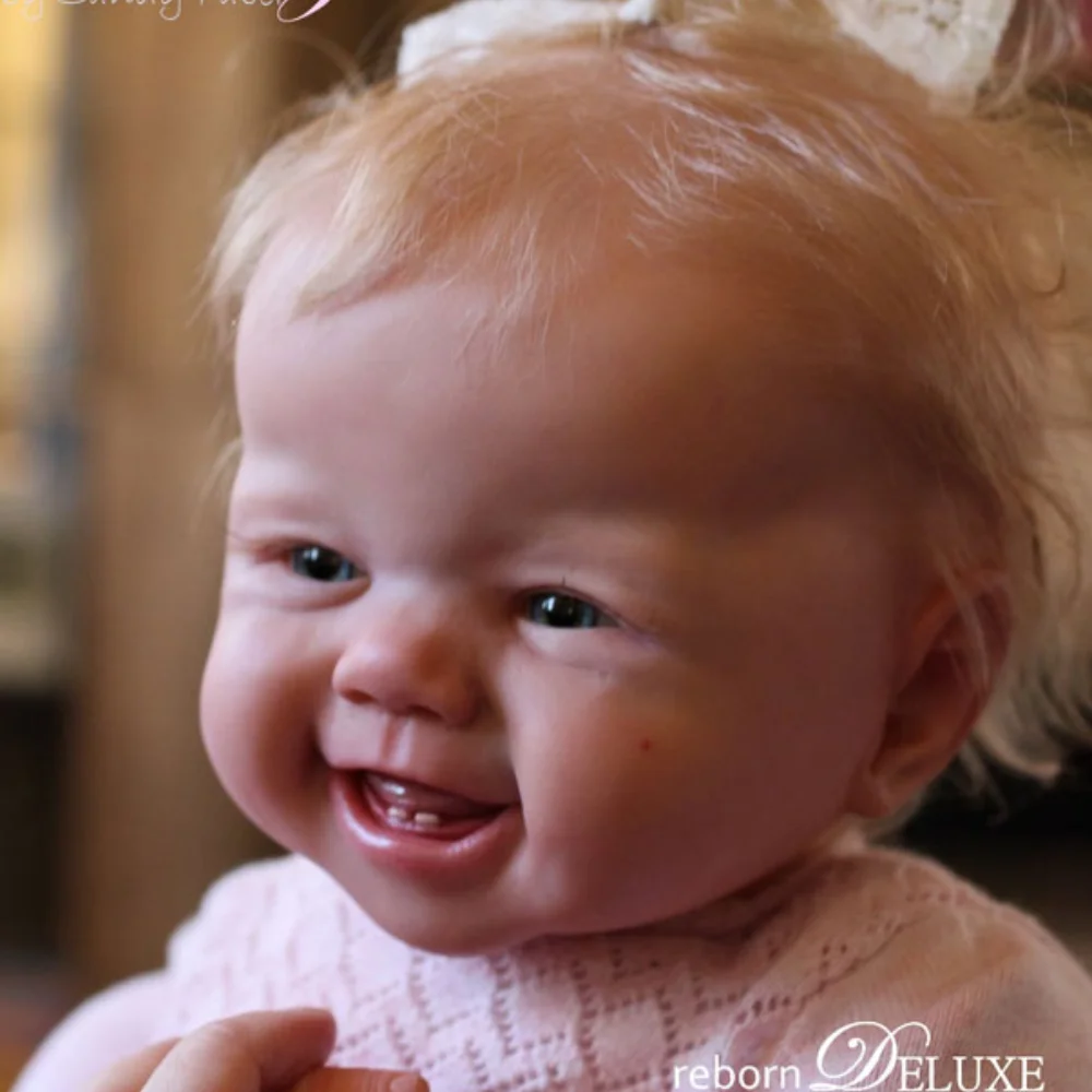 Kit de poupée reborn en vinyle vierge de 24 pouces, Kenzie souriant, nouveau visage, moules de poupée pour tout-petits, pièces de poupée non peintes avec corps en tissu et yeux bleus
