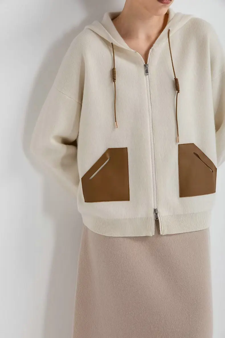 Women'S Autumn/Winter 2026 Color-Block Knit Cardigan Jacket: Hooded Wool Design Featuring Lambskin Paneling And Contrast Zipper.