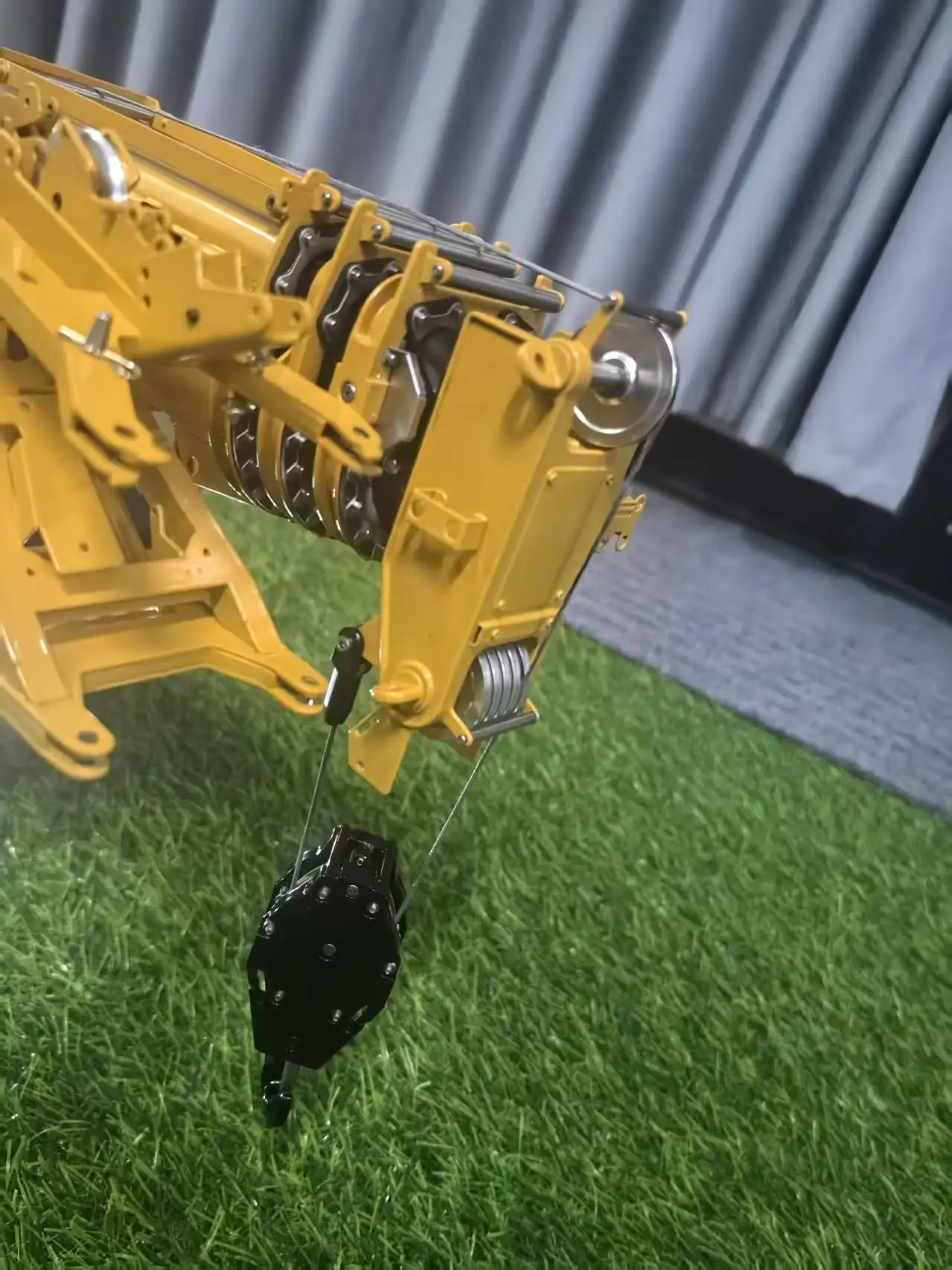 NEW D1050 RC Hydraulic Mobile Crane Truck 1/14 Remote Control Car Radio Control Construction Vehicle Heavy Machine RC Model