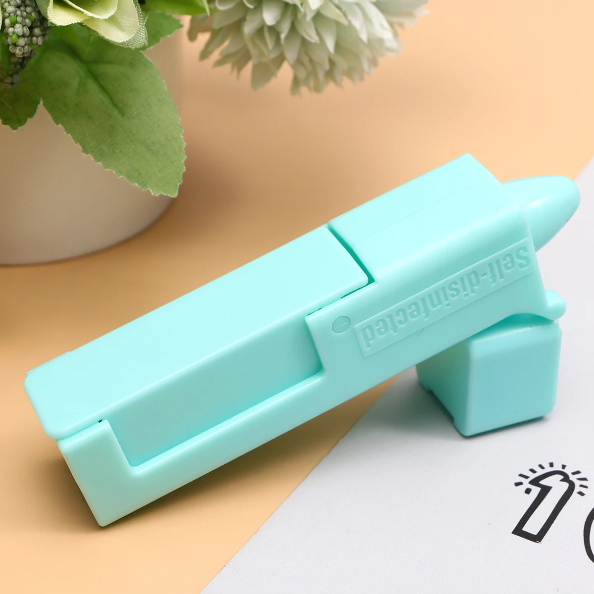 

2PCS Elevator Door Open Clip No Door Blue Touchless Elevator Push Tool Handle Portable Mini Size Outdoor Gadget