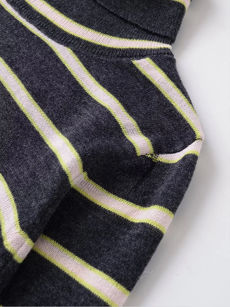 النمط الأوروبي أزياء المرأة الجديدة تنوعا مزاجه مقلمة عالية الياقة طويلة الأكمام محبوك سترة