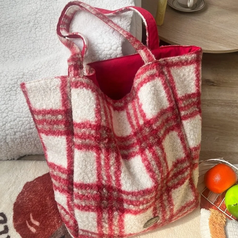 

Fashion Double Sided Design Plaid Tote Bag Colorful Thicken Woolen Tote Bag Soft Large Capacity Handbag for Autumn Winter