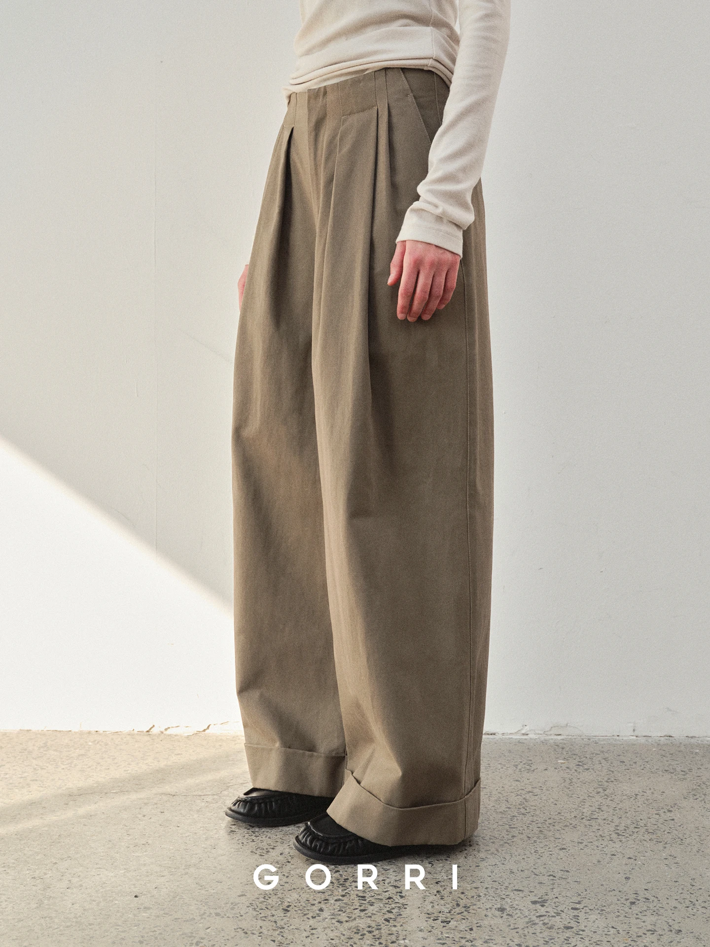 

Gorri Casual Trousers Loose Wide Leg Pure Cotton Pleated Loose Mouth Flip Comfortable Casual Pants for Women