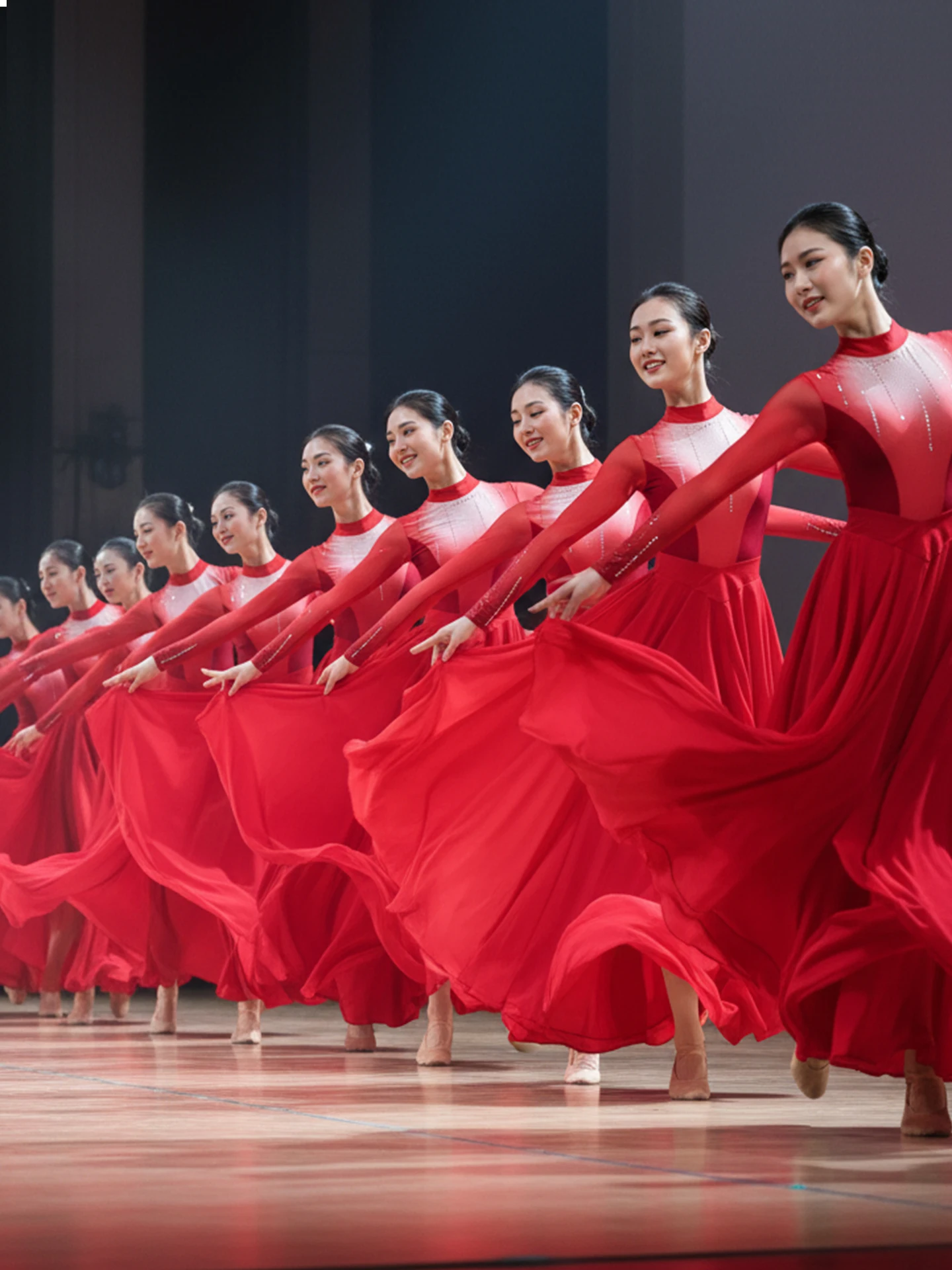 

Modern Red Dance Performance Costume with Wide Skirt for Opening Dance 2025 New Arrival Tewnjerll Polyester Elastic Fiber