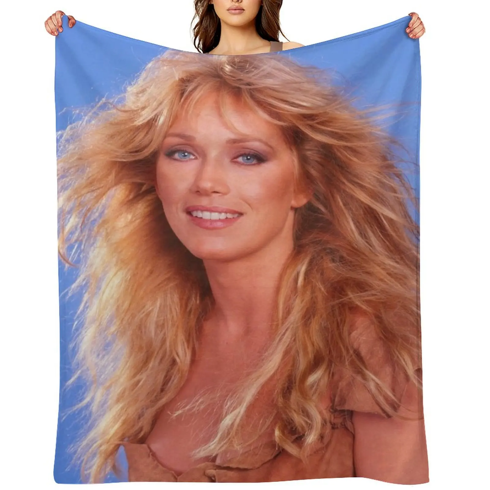 

Tanya Blue Throw Blanket Stuffeds for winter Bed Fashionable Quilt Blankets