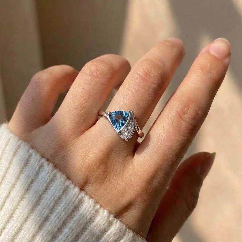 Women's 925 Sterling Silver Blue Triangle Zircon Engagement Ring
