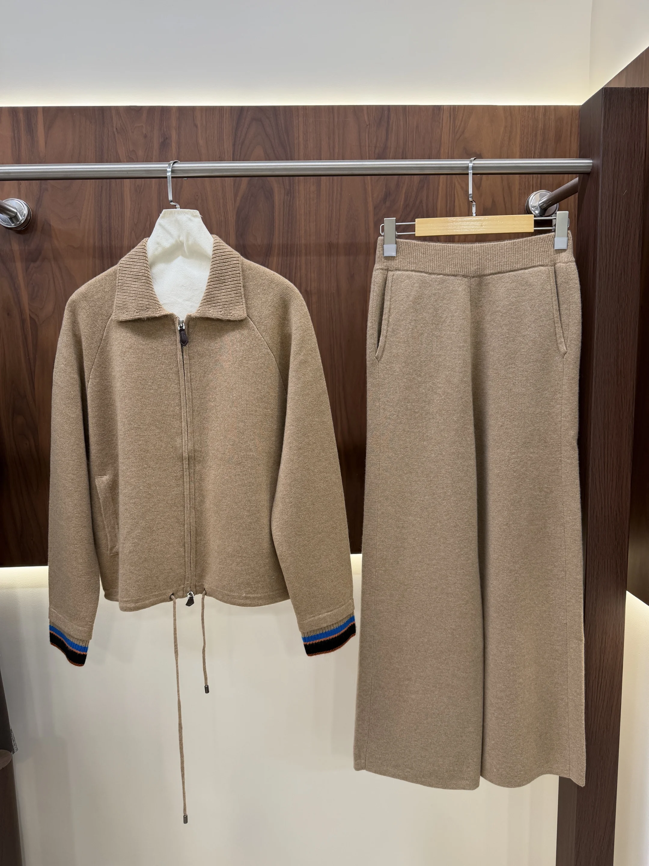 2026 Autumn Women's Wool-Cashmere Knit Set: Zip-Collar Jacket and Wide-Leg Pants Casual Set