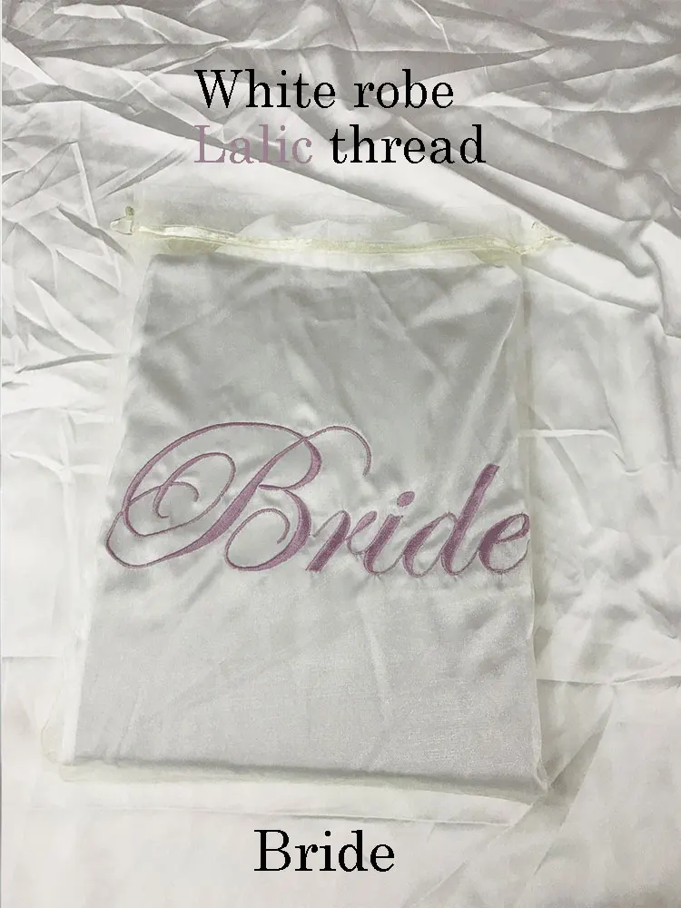 Abito da sposa ricamato Abito da damigella d'onore con volant personalizzato Abiti di seta Giorno di matrimonio Ricama Kimono Regalo Elementi personalizzabili Kimono