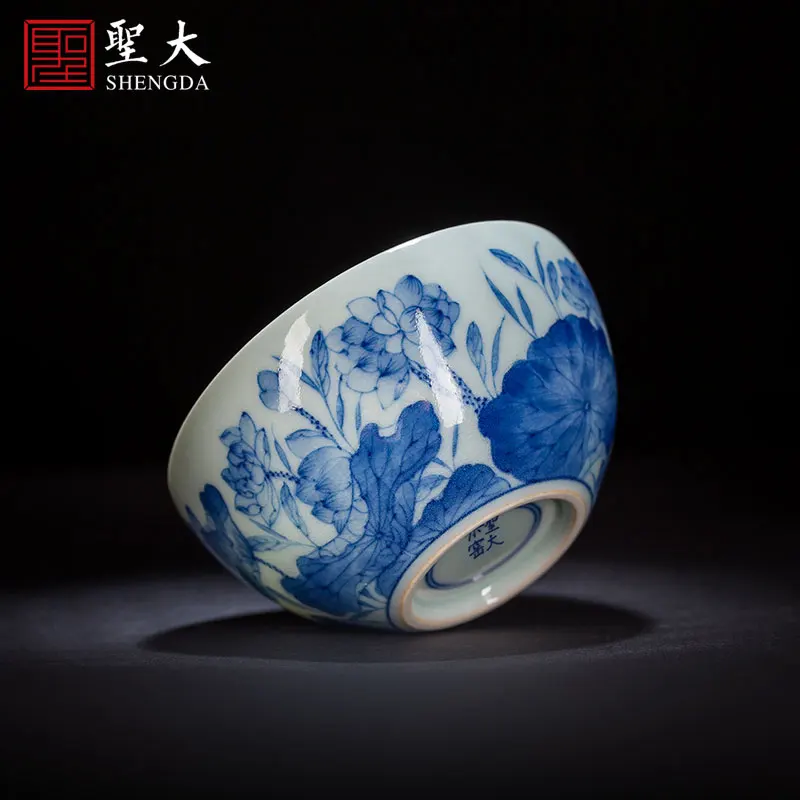 

|Fu teacup hand painted chaiyao blue and white lotus pond green lotus sleeping foot cup Master Cup Jingdezhen tea set