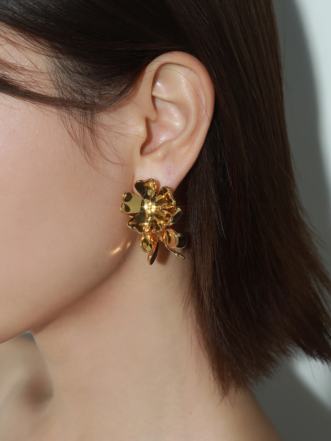 Brass With 18K Gold Vintage Flower Earrings Women Jewelry Punk Party T Show Gown Runway Trendy  Korean Japan INS