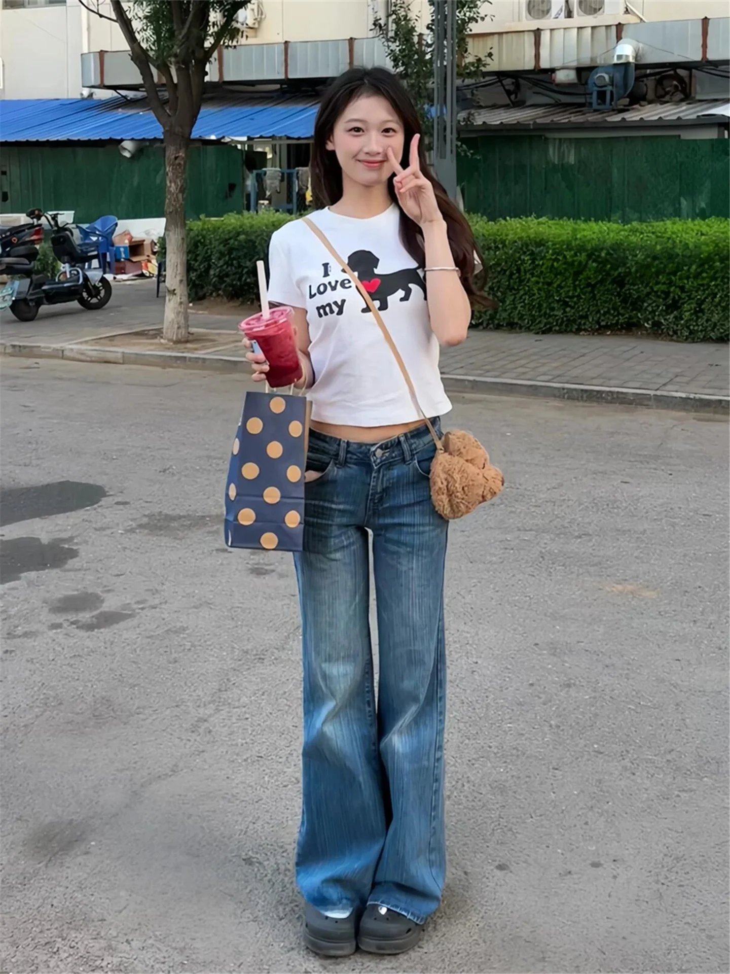 

Джинсы-клеш с низкой талией, женские, свободного кроя, повседневные брюки, весенний сезон, повседневный стиль, хлопковый материал, синий цвет