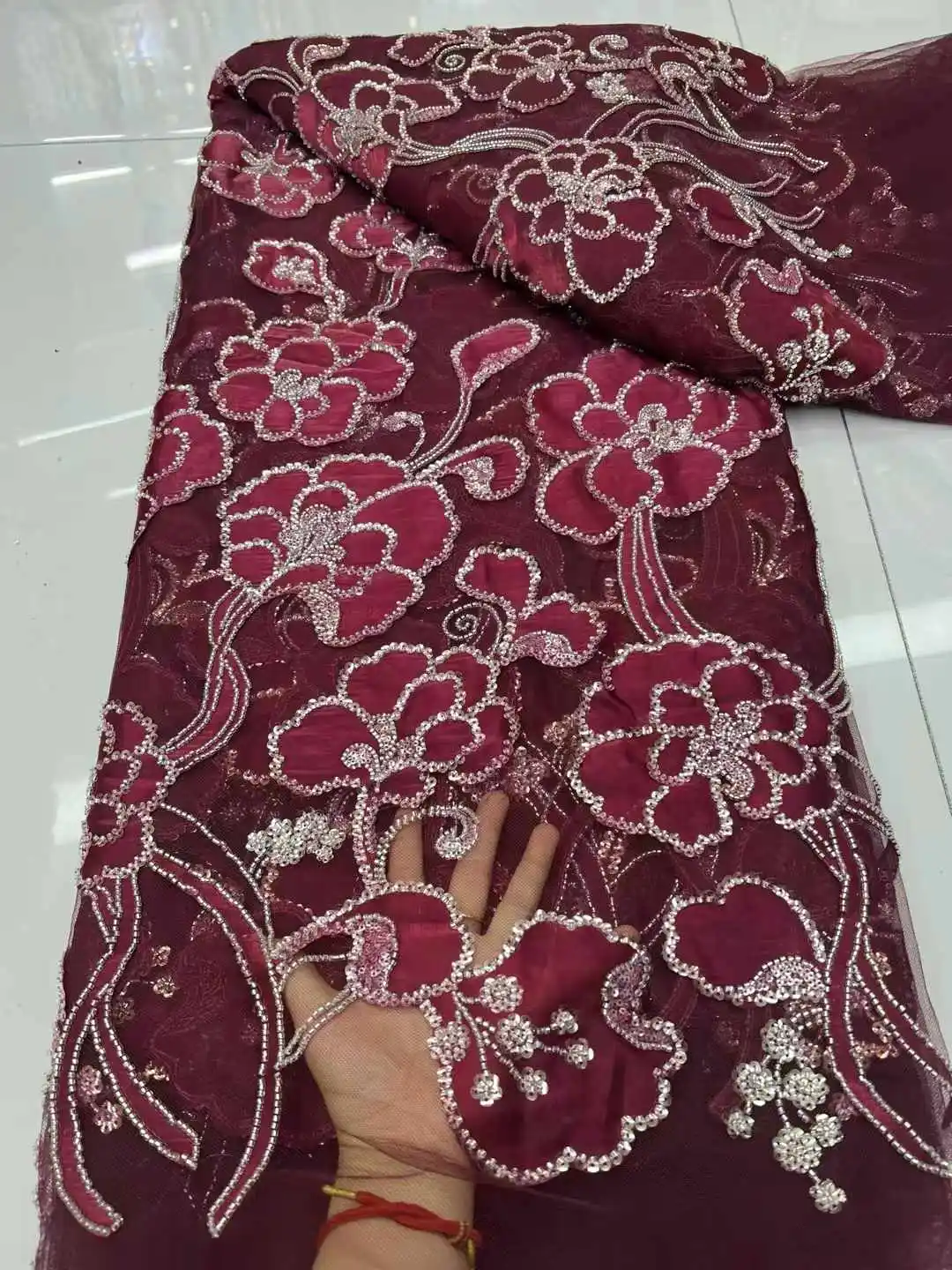 

2025 Latest High Quality Eligant Delicate Embroidery Lace Tulle Lace Fabric Sequins Beaded Lace Fabric For Wedding Party Dresses