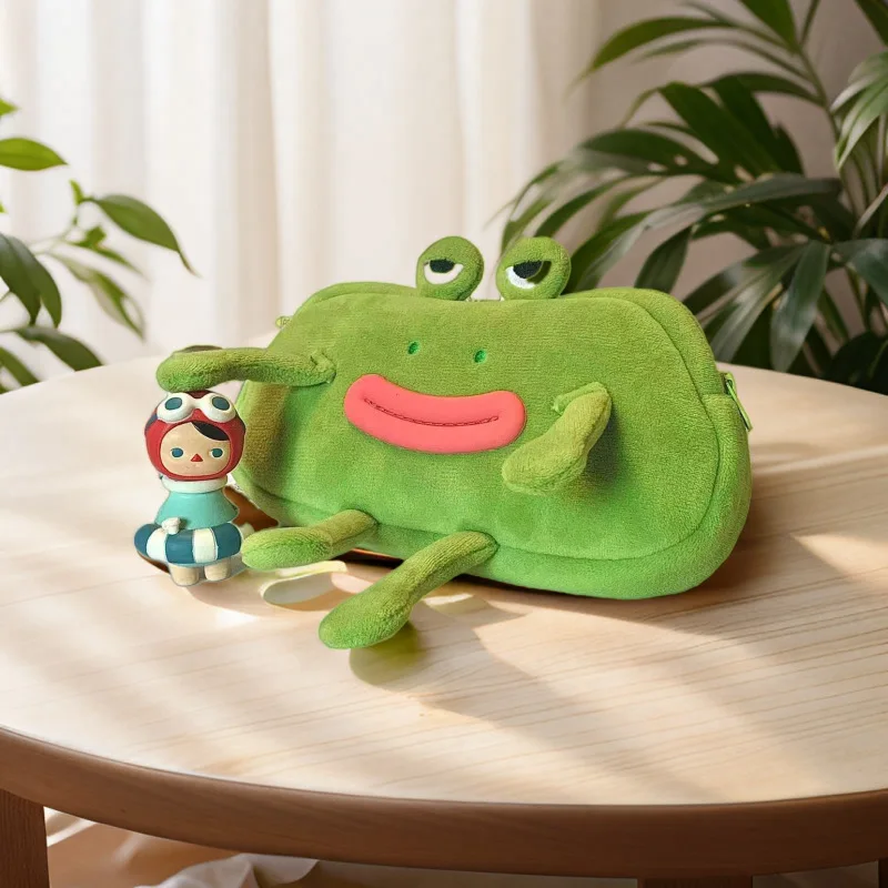 Lustiges und lustiges Federmäppchen mit großem Mund und Frosch. Hässliche und niedliche Schreibwarentasche mit großem Fassungsvermögen