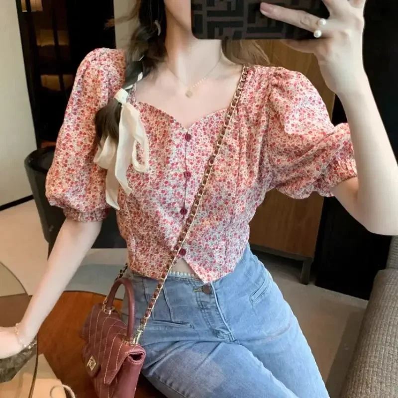 

Vintage French Style Summer Women's V-Neck Floral Single Breasted Puff Sleeve Fashion Sweet Short Sleeve Slim Shirts Tops Q13