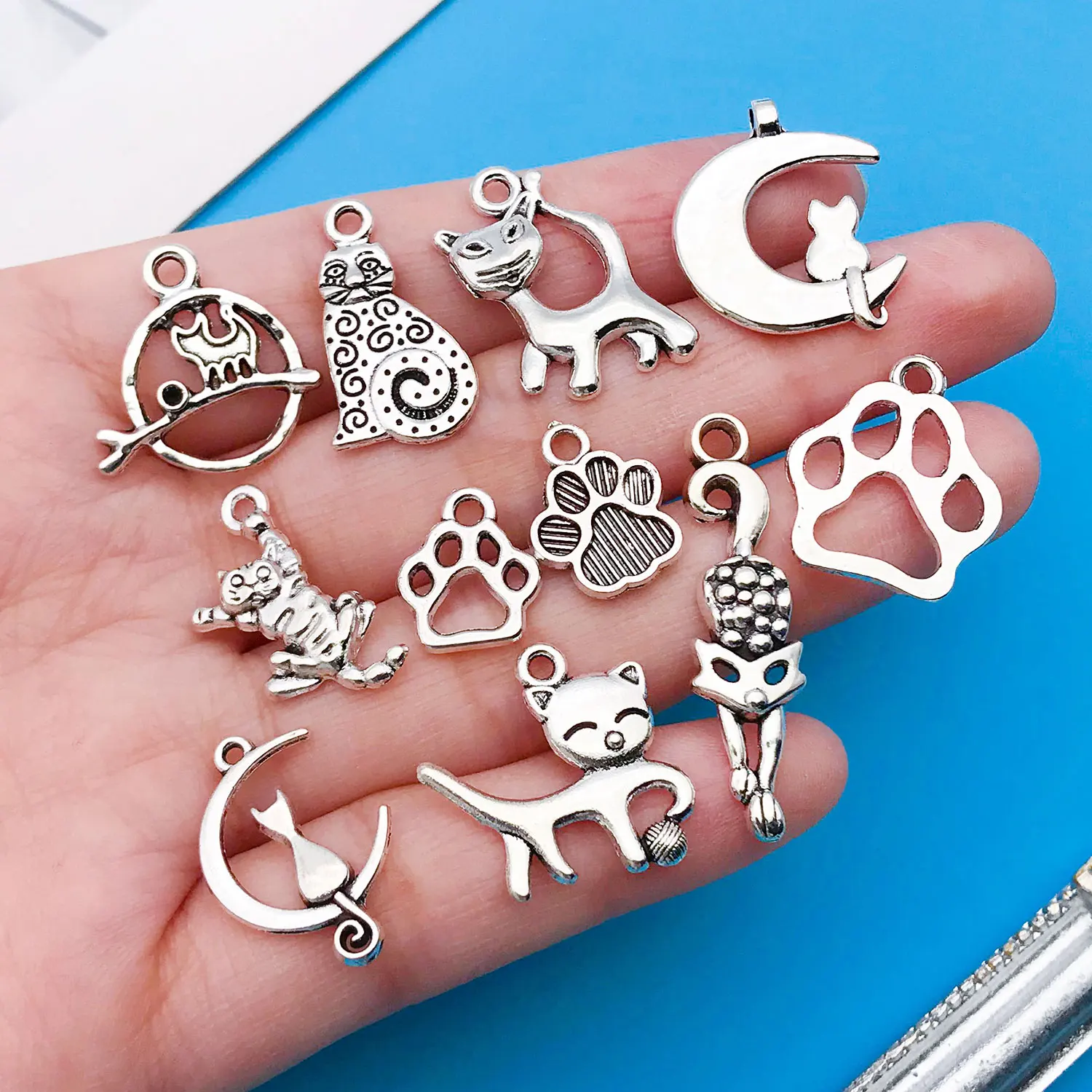 Mix 20 sztuk/starożytny srebrny kot seria moda tworzenia biżuterii moda DIY rzemiosło powrót do szkoły Halloween święto dziękczynienia dostęp — zdjęcie 6