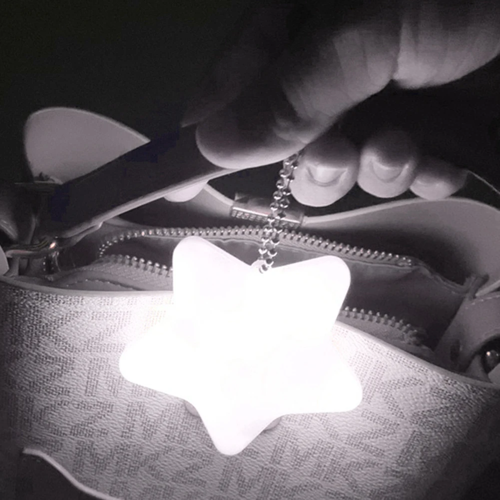 Bolso de mano LED con forma de corazón y estrella redonda para mujer, lámpara con Sensor táctil, luz nocturna con llavero, Clip, regalos de navidad, 1-3 uds.