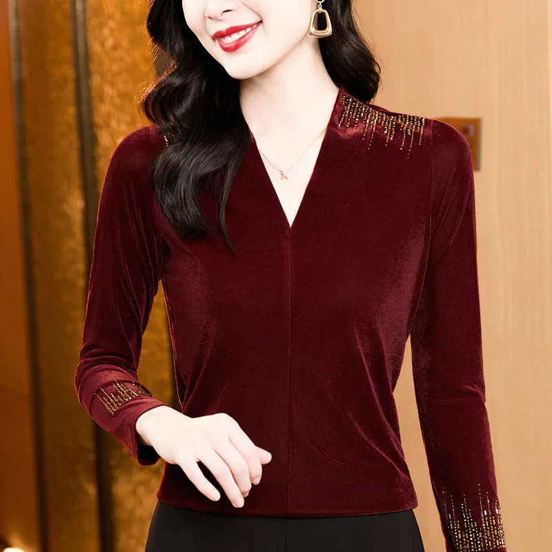 Spring 2026 New Long Sleeved V-Neck Women's T-Shirt Fashion Casual Hot Diamond Solid Color Velvet Tops M-3XL Tees