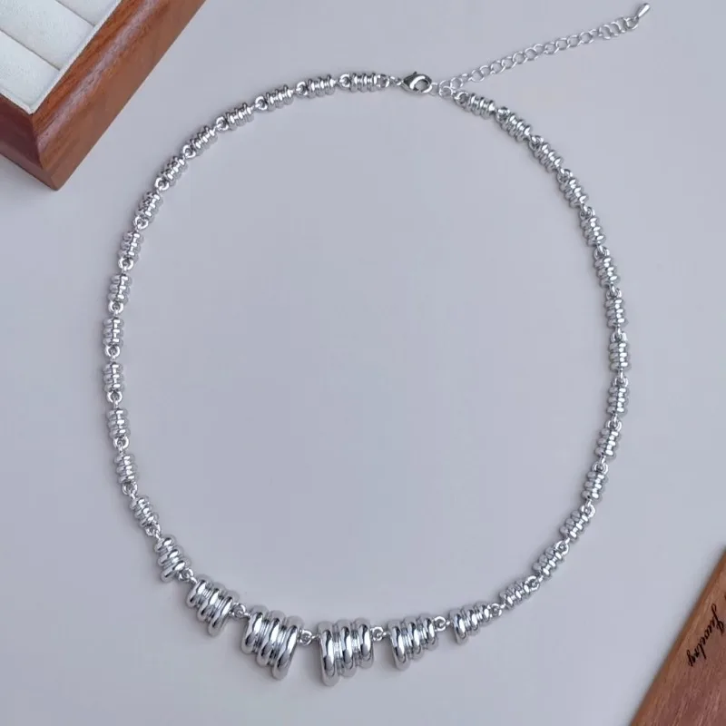 

Versatile Niche Alloy Sweater Chain Heavy Industry Geometric Thread Premium Necklace Women's Premium Clavicle Chain Necklace