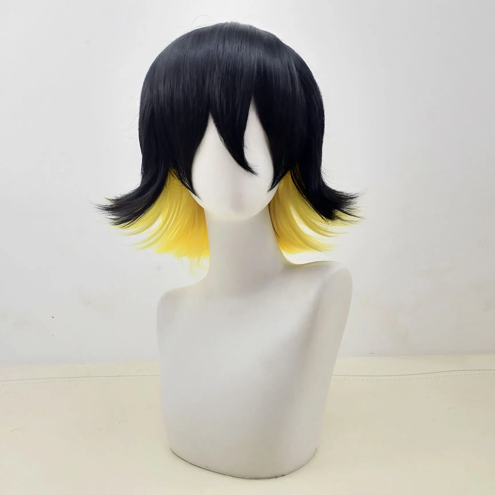 Blue Lock Bachira Meguru Cosplay Wig Xiuya XY Rose Net Black Yellow Two Tone Gradient Short Hair