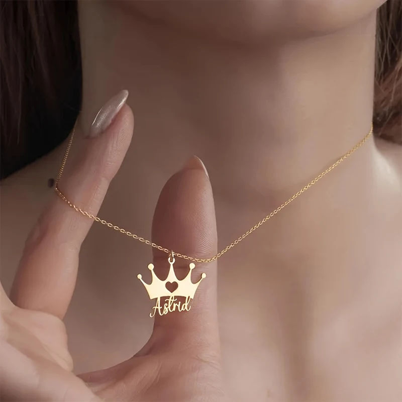 

Custom Princess Crown Name Necklace Custom Personalized Stainles Steel Heart Shaped Elegant Pendant Necklace Gift For Girlfriend