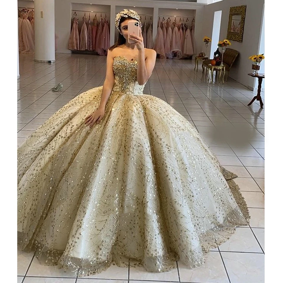 Customized 2024 Gold Sweetheart Quinceanera Dresses Beading Sparkly Party Dresses Formal Exquisite Crystal Gown Vestidos De 15