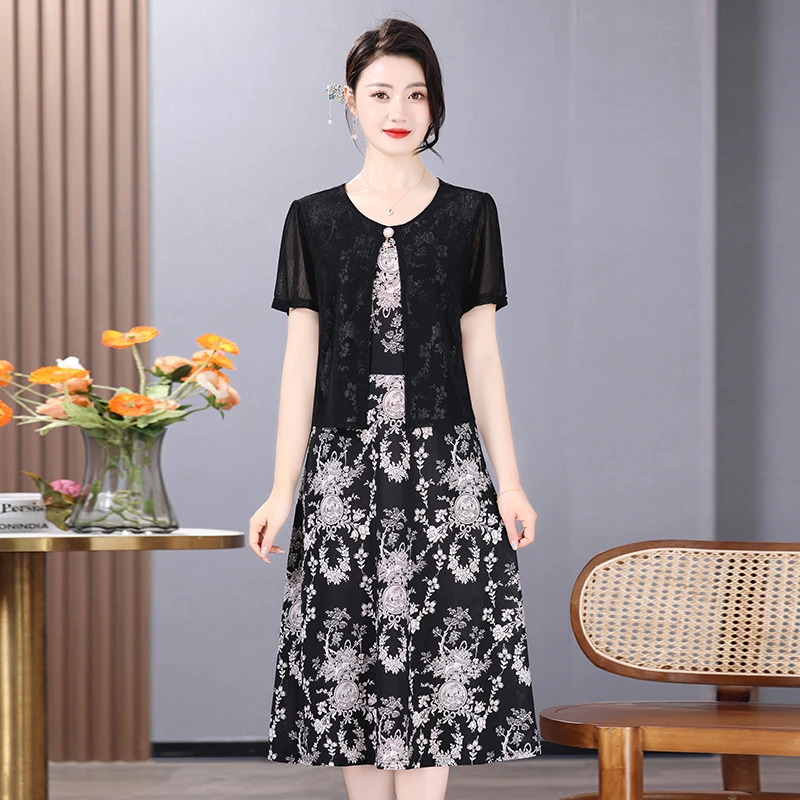 فستان صيفي مزيف مكون من قطعتين للنساء في منتصف العمر مقاس كبير فستان طويل كاجوال للشاطئ أنيق فساتين مطبوعة للأم 6XL #3