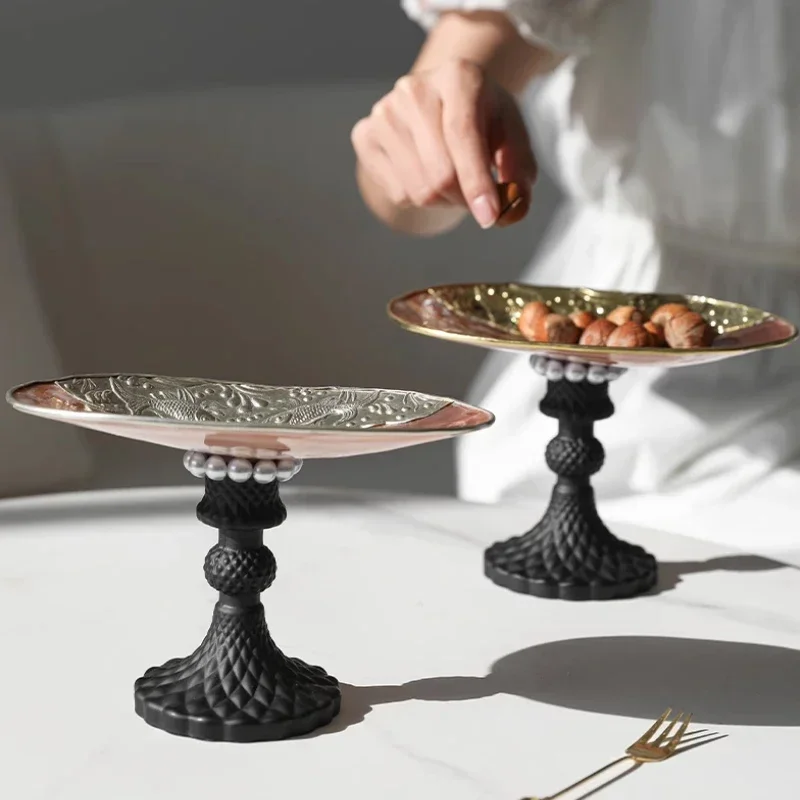 

Французская ваза для фруктов в виде ракушки моллюска | Сервировочный поднос с золотым акцентом и жемчугом | Роскошная центральная часть натурального декора | Элегантная скульптура обеденного стола