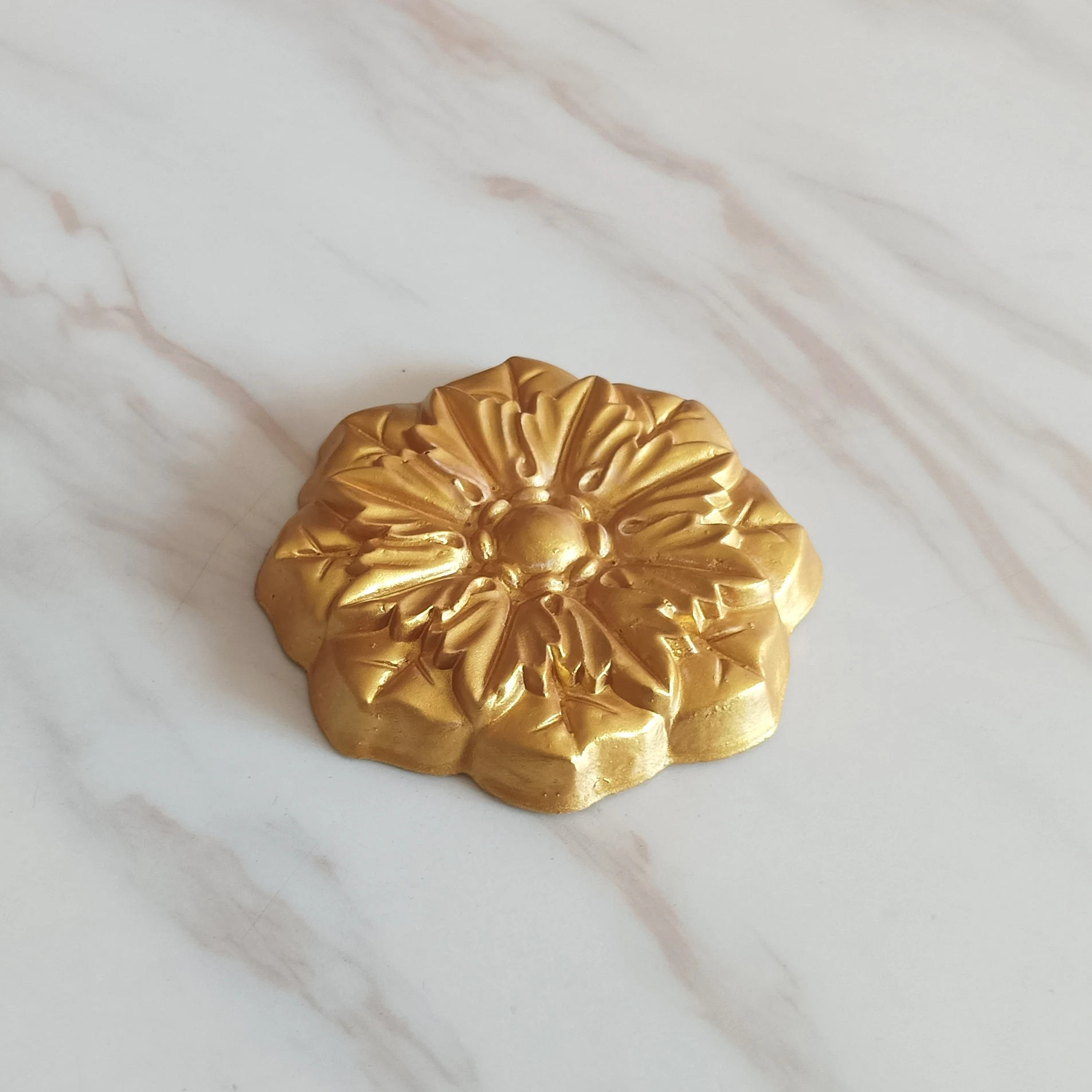 European style PU Applique Ceiling Rose Decoration Polyurethane Furniture decor Wall Veneer Portal Ornament Moulding Rosette