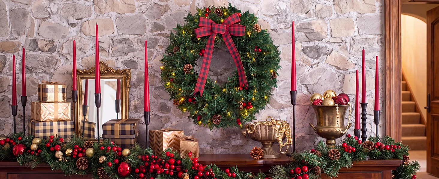 Hall tree holiday decor